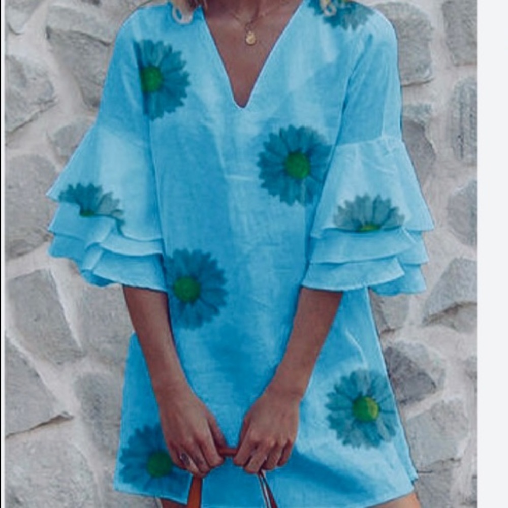 🌼👗Blue Floral 3/4 Sleeves Flare Sleeves Shift Dress 🌼👗